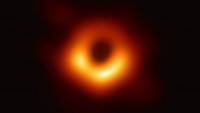 Bức ảnh thật đầu tiên của hố đen vũ trụ lộ diện